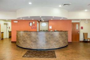  Comfort Suites Golden Isles Gateway  Брансуик